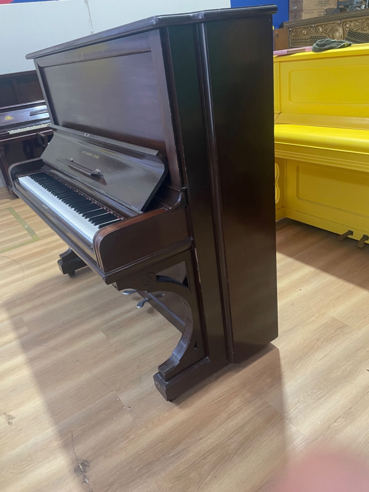 Steinway Upright Piano - Pianos out WestSteinway Upright Piano - Pianos out West  